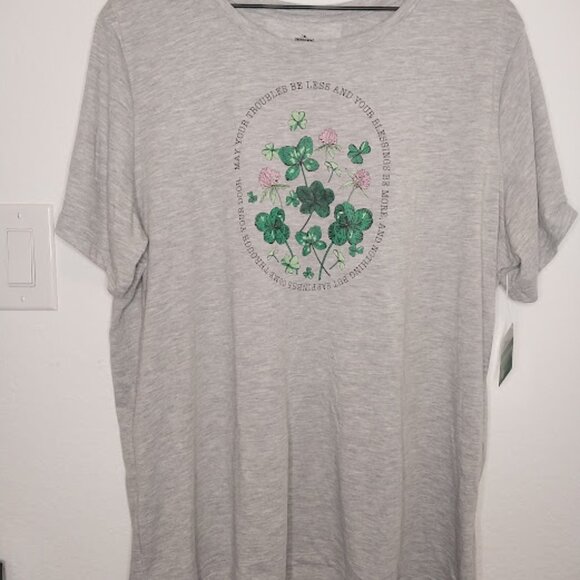 St. Patrick's Day Women's Botanical Clovers - Picture 3 of 7